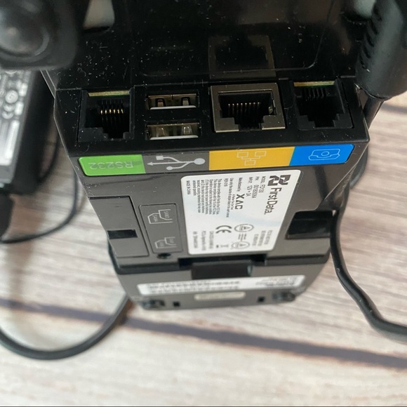First Data FD 130 Credit Card Terminal Power Supply and Cable Included FD130. - Picture 7 of 8